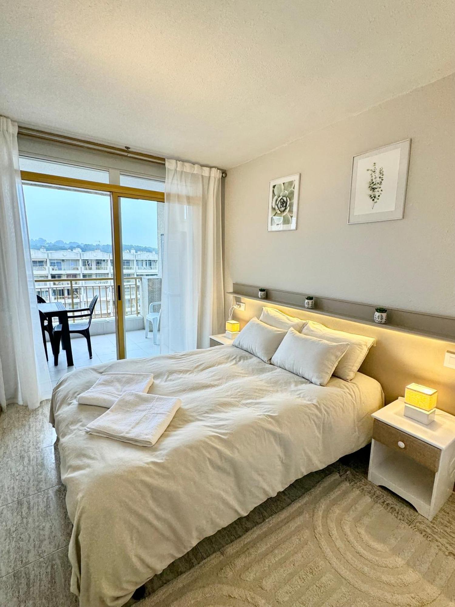 Apartamento Completo Junto A La Playa Salou Luaran gambar