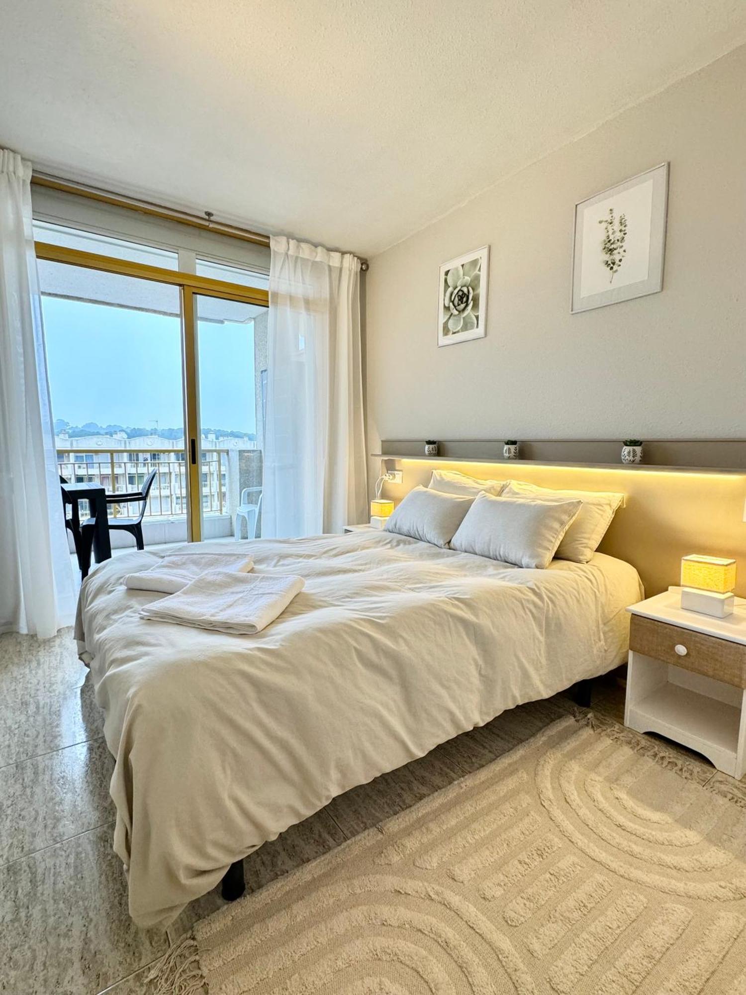 Apartamento Completo Junto A La Playa Salou Luaran gambar