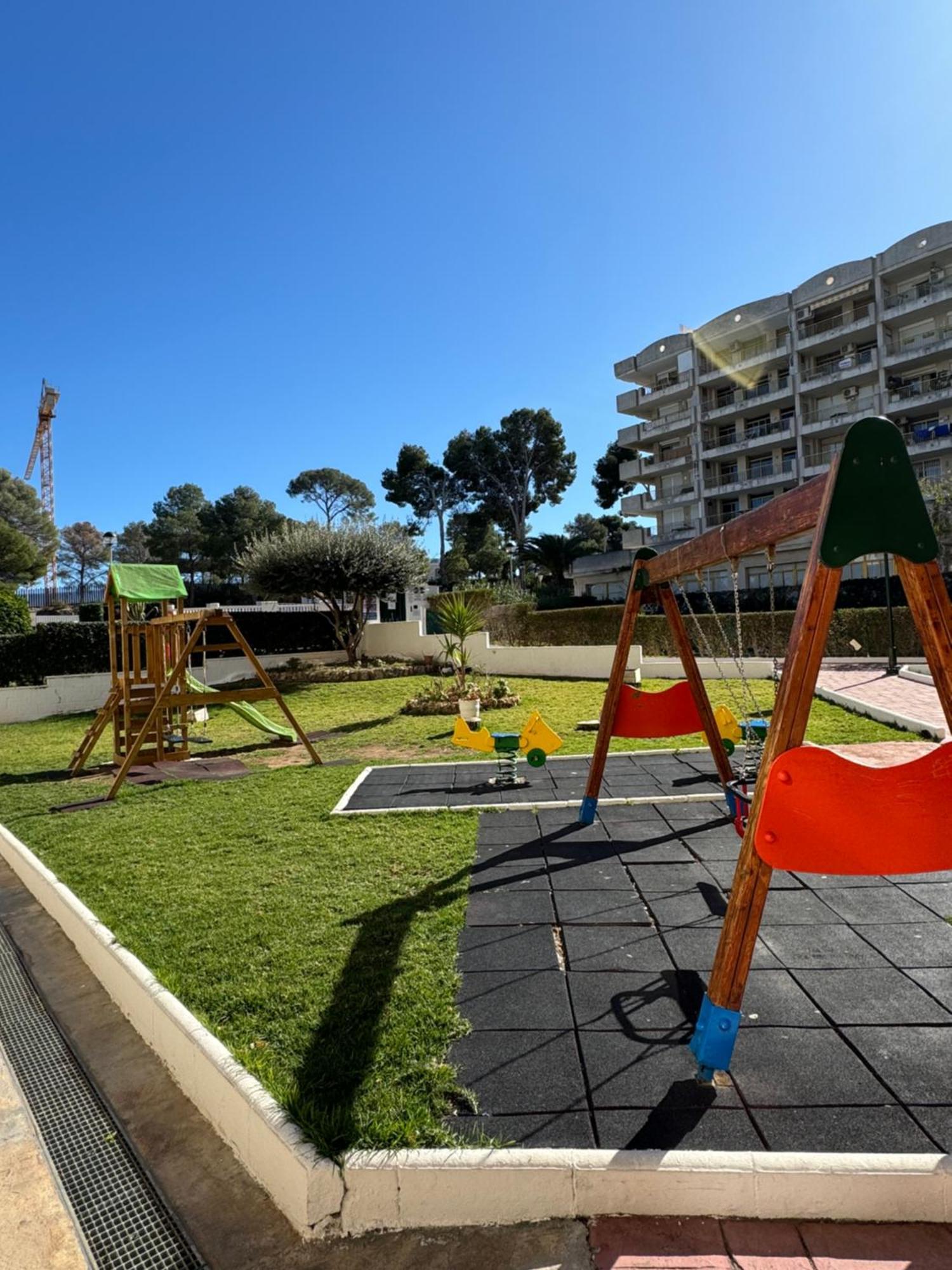 Apartamento Completo Junto A La Playa Salou Luaran gambar